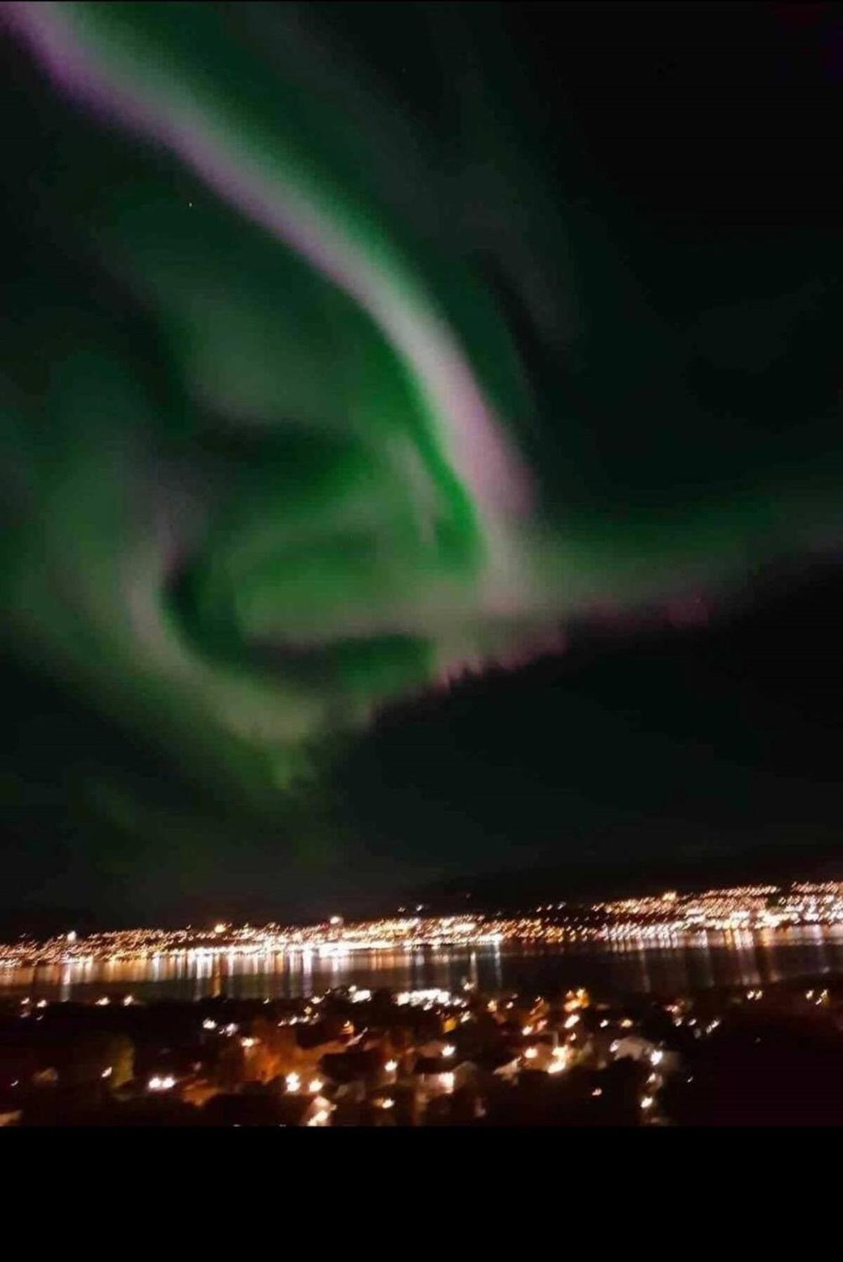 Arctic Inn, Cozy Single Bed Private Room In A Shared Apartment With Stunning Tromso Views Εξωτερικό φωτογραφία