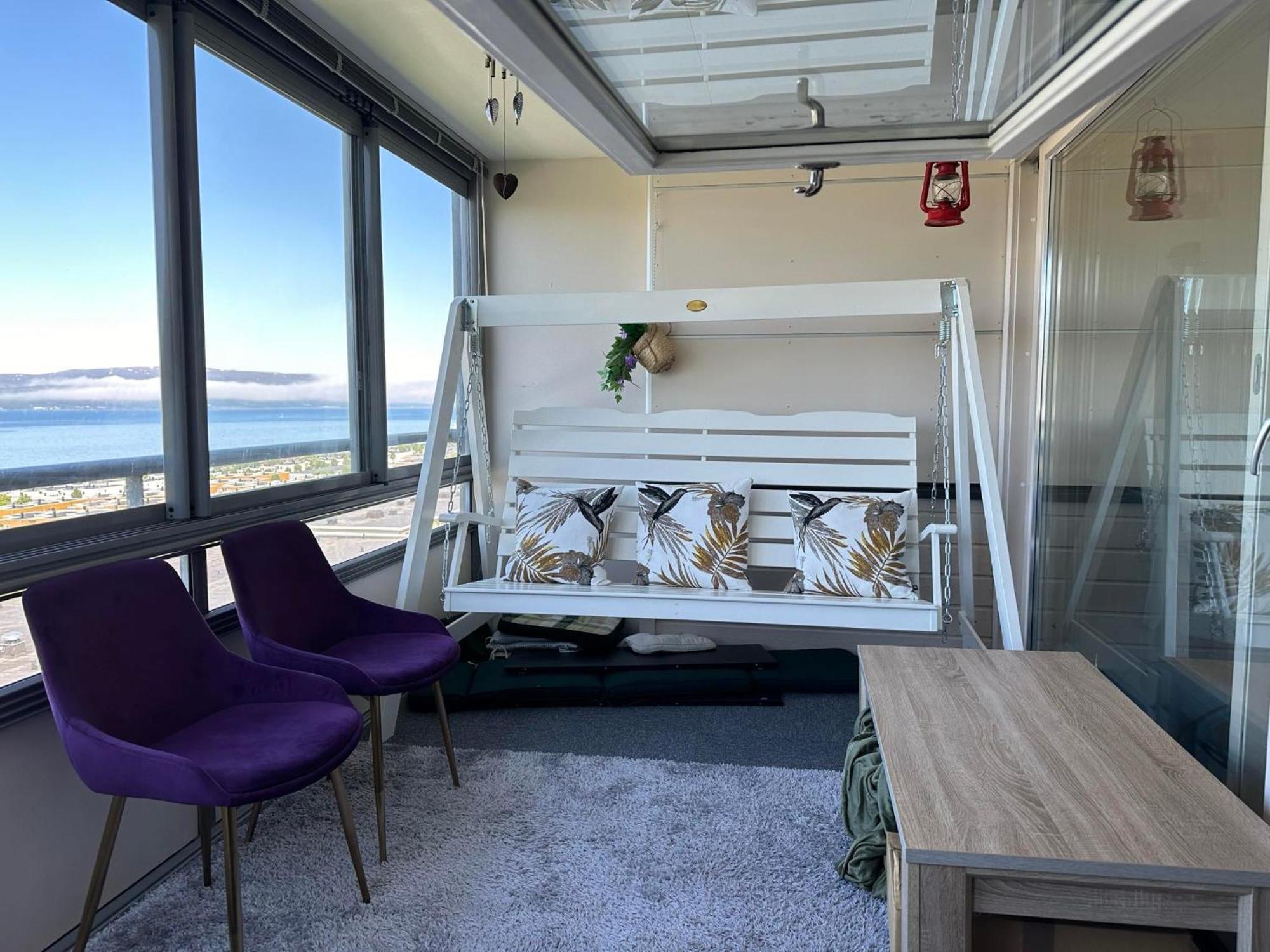 Arctic Inn, Cozy Single Bed Private Room In A Shared Apartment With Stunning Tromso Views Εξωτερικό φωτογραφία